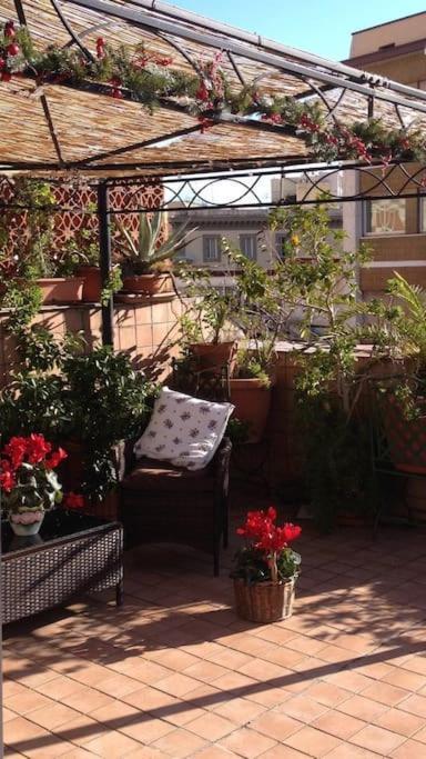 Amazing Roof In The Heart Of Naples! Διαμέρισμα Εξωτερικό φωτογραφία